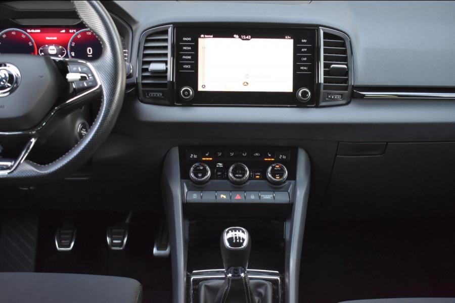 Škoda Karoq 1.5 TSI ACT Sportline | TREKHAAK | VIRTUAL | CAMERA | NAP | APPLE CARPLAY | ANDROID AUTO