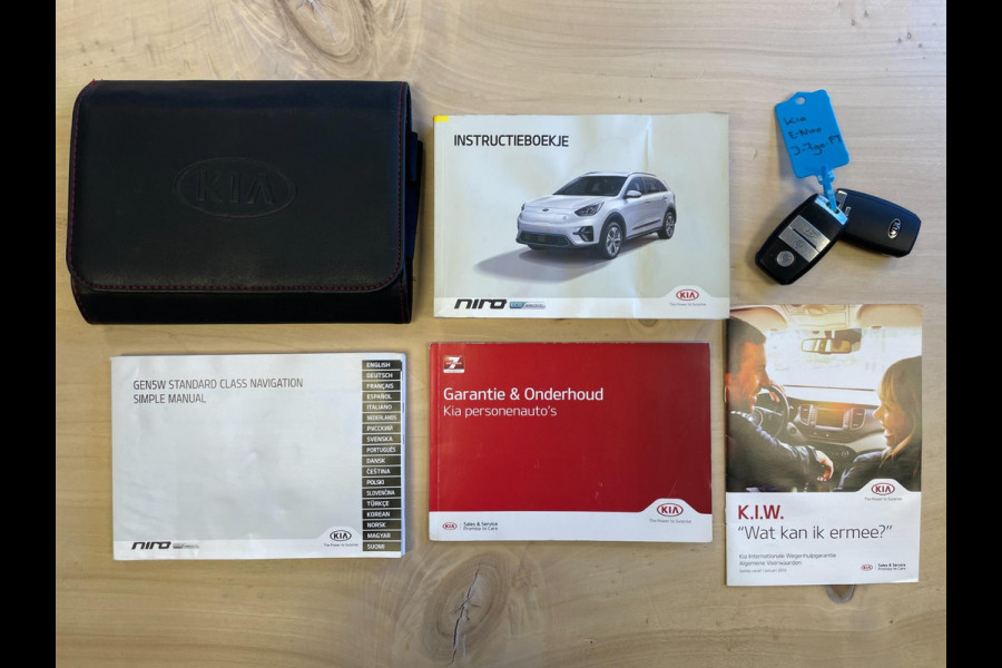 Kia e-Niro DynamicLine 64 kWh|100%SOH|FACELIFT|3-FASE|LEDER|ACC|CARPLAY/ANDROID|CAMERA|STOEL+STUURVERW|IN. BTW|1e EIG|NL-AUTO|NAP|