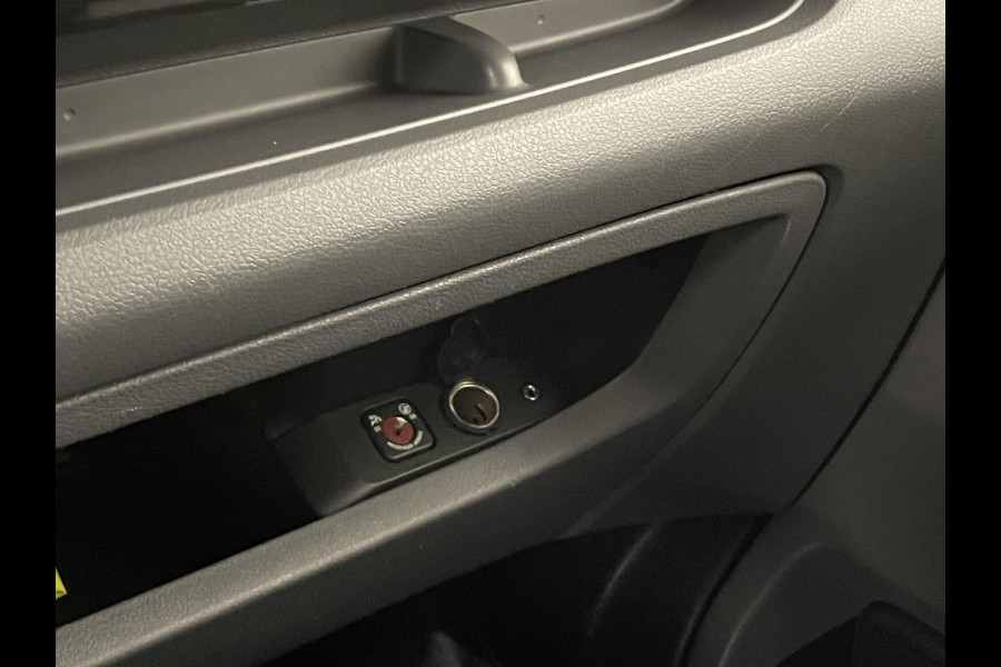 Peugeot Expert 231L 2.0 BlueHDI 120 Premium Airco Cruise Control Trekhaak Elektrische schuifdeur Navi