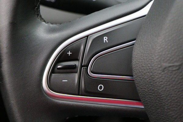 Renault Grand Scénic 1.3 TCe Limited 7p. Climate, Cruise, Apple Carplay, PDC, Rijstrooksensor, Trekhaak, 20''