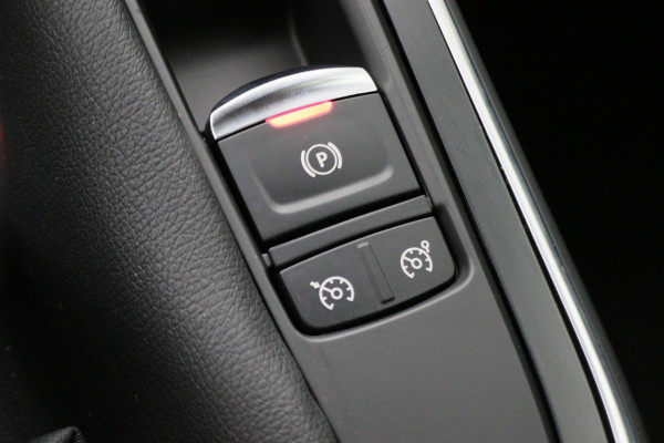Renault Grand Scénic 1.3 TCe Limited 7p. Climate, Cruise, Apple Carplay, PDC, Rijstrooksensor, Trekhaak, 20''