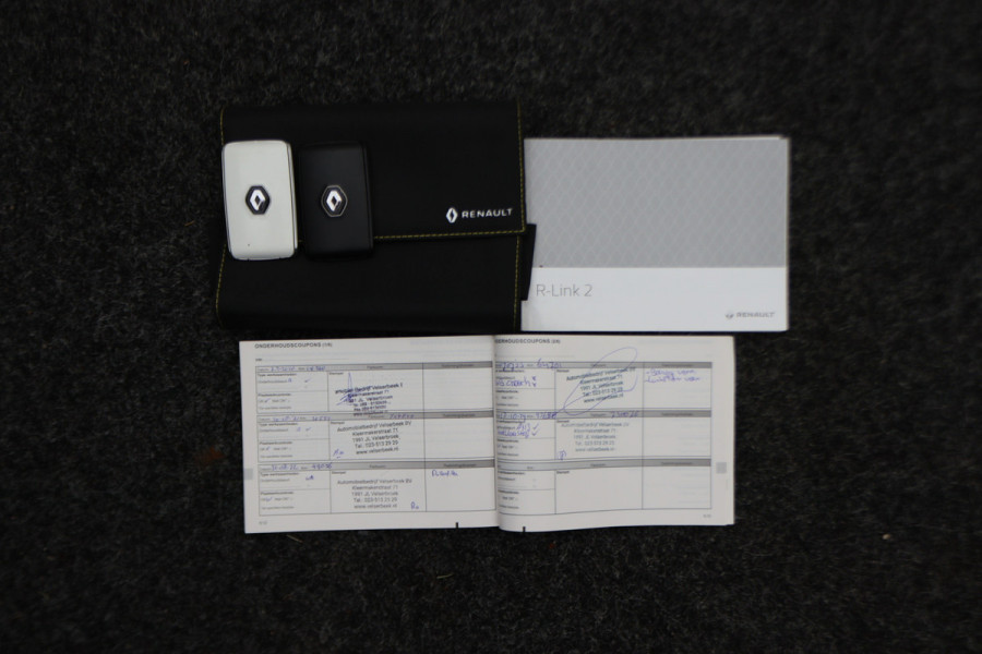 Renault Grand Scénic 1.3 TCe Limited 7p. Climate, Cruise, Apple Carplay, PDC, Rijstrooksensor, Trekhaak, 20''