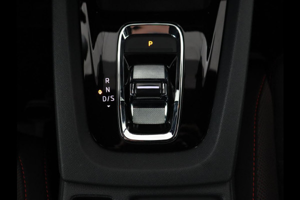 Škoda Octavia 1.4 TSI RS iV PHEV | Stoelverwarming | Head-Up | Matrix LED | Sfeerverlichting | Adaptive cruise | Side Assist | Carplay | Sportstoelen | Achterbankverwarming | Camera | Navigatie | Plug In