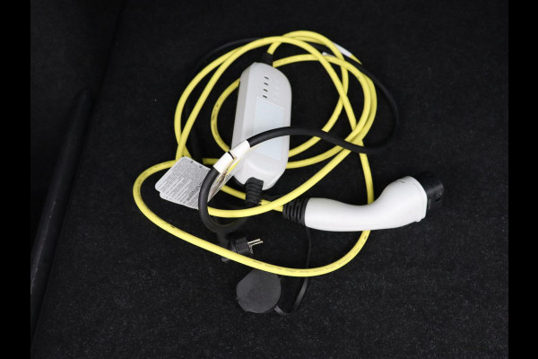 Škoda Octavia 1.4 TSI RS iV PHEV | Stoelverwarming | Head-Up | Matrix LED | Sfeerverlichting | Adaptive cruise | Side Assist | Carplay | Sportstoelen | Achterbankverwarming | Camera | Navigatie | Plug In