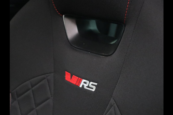 Škoda Octavia 1.4 TSI RS iV PHEV | Stoelverwarming | Head-Up | Matrix LED | Sfeerverlichting | Adaptive cruise | Side Assist | Carplay | Sportstoelen | Achterbankverwarming | Camera | Navigatie | Plug In