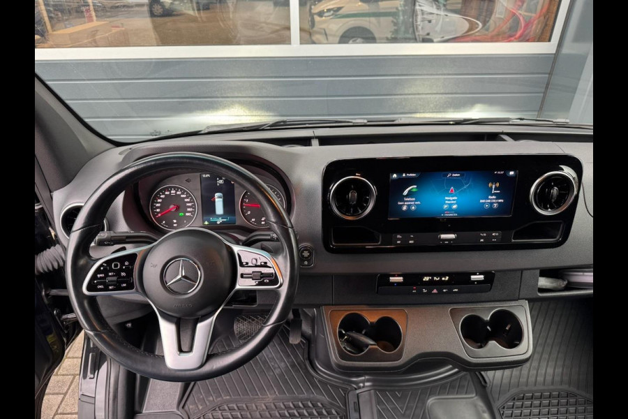 Mercedes-Benz Sprinter 319 3.0 CDI V6 L2H2 Automaat | Navi | Cruise | LED | Airco | Lichtmetaal | Trekhaak 3500KG | PDC | Camera