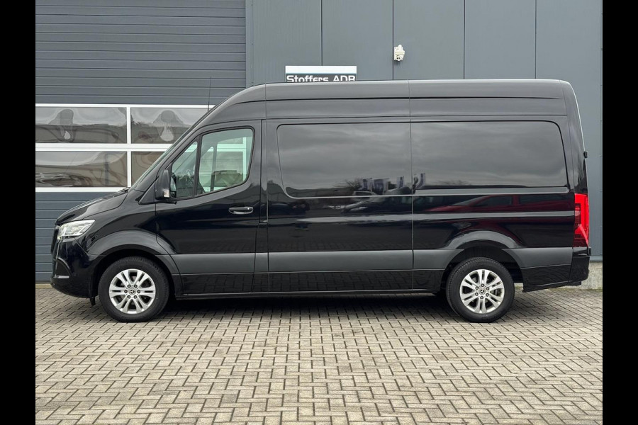 Mercedes-Benz Sprinter 319 3.0 CDI V6 L2H2 Automaat | Navi | Cruise | LED | Airco | Lichtmetaal | Trekhaak 3500KG | PDC | Camera