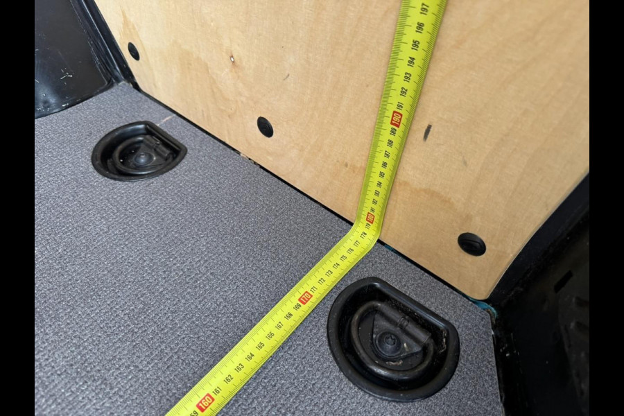 Mercedes-Benz Sprinter 319 3.0 CDI V6 L2H2 Automaat | Navi | Cruise | LED | Airco | Lichtmetaal | Trekhaak 3500KG | PDC | Camera