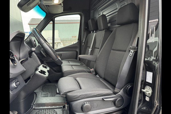 Mercedes-Benz Sprinter 319 3.0 CDI V6 L2H2 Automaat | Navi | Cruise | LED | Airco | Lichtmetaal | Trekhaak 3500KG | PDC | Camera