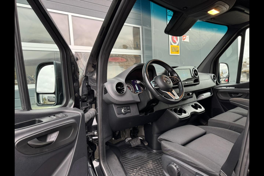 Mercedes-Benz Sprinter 319 3.0 CDI V6 L2H2 Automaat | Navi | Cruise | LED | Airco | Lichtmetaal | Trekhaak 3500KG | PDC | Camera