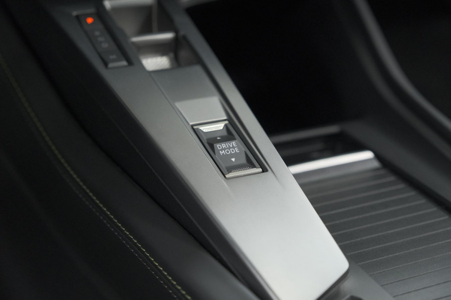 Peugeot 308 SW PureTech 130 EAT8 GT | Trekhaak | Camera | Adaptieve Cruise Control