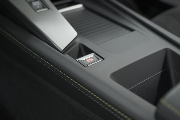 Peugeot 308 SW PureTech 130 EAT8 GT | Trekhaak | Camera | Adaptieve Cruise Control