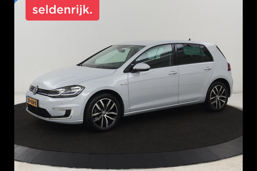 Volkswagen e-Golf e-Golf | Leder | Stoelverwarming | Warmtepomp | Camera | Adaptive cruise | Carplay | Virtual Cockpit | LED Plus | Climate control | Navigatie