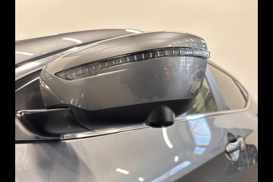 Nissan QASHQAI 1.3 DIG-T N-Connecta Panorama dak PDC VA+ 360 Camera Airco Climatronic Navi Carplay 18" LM Velgen NL Auto