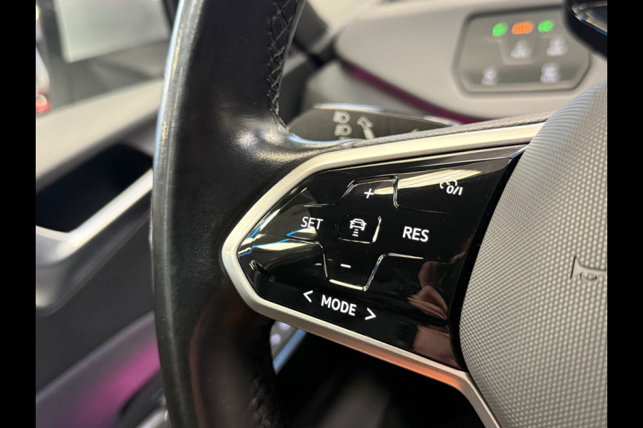 Volkswagen ID.3 First 58 kWh Adaptive-Cruise Full-led Navigatie Trekhaak 24 maanden garantie mogelijk (*vraag naar de voorwaarden)