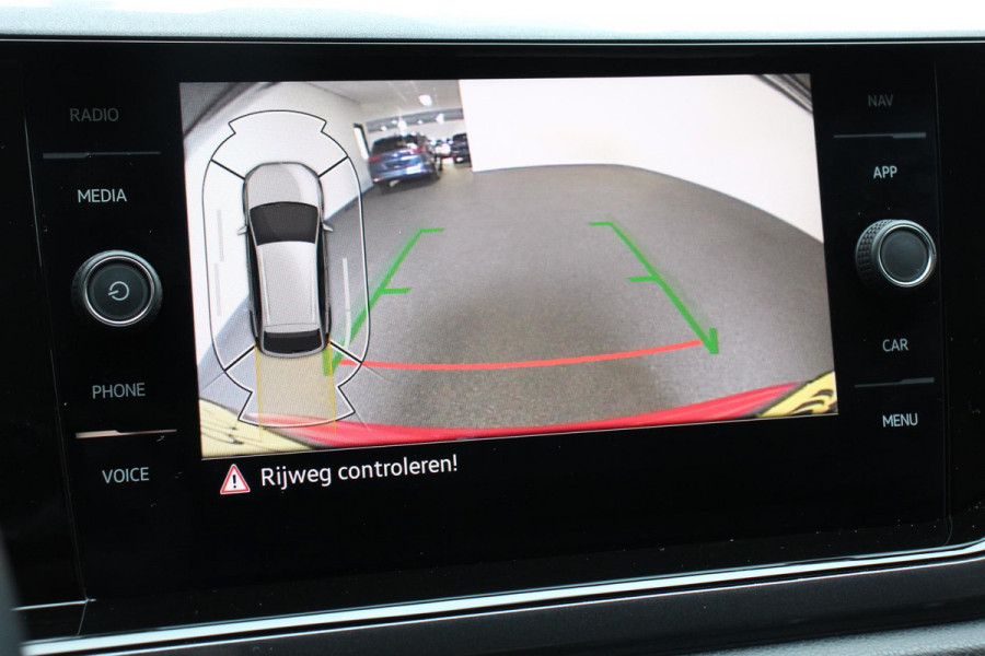 Volkswagen Taigo 1.5 TSI 150pk DSG Style | Navigatie | Apple Carplay/Android Auto | Parkeersensoren | Camera | Virtual Cockpit | Climate Control | Lichtmetalen velgen