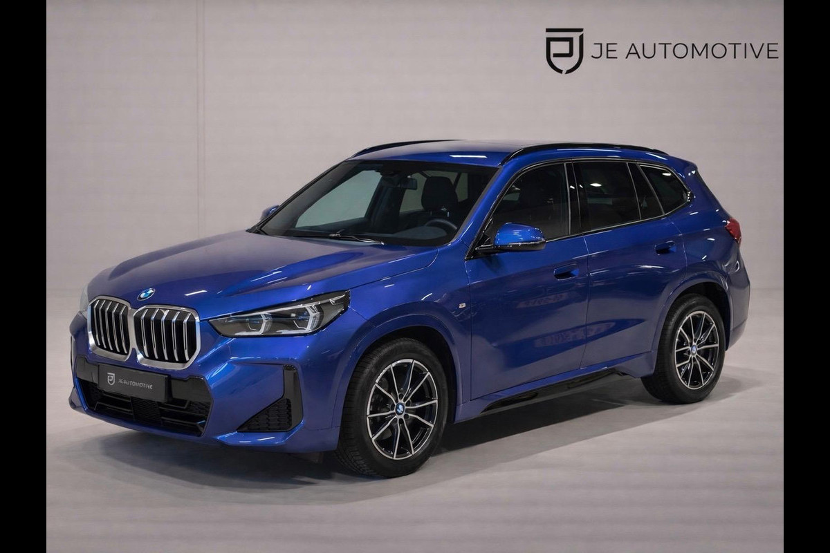 BMW X1 SDrive18i M-Pakket, Facelift, Wide Screen, Apple Carplay, Android Auto, Voll Led, Ambiënte Light, Camera, Cruise, Clima