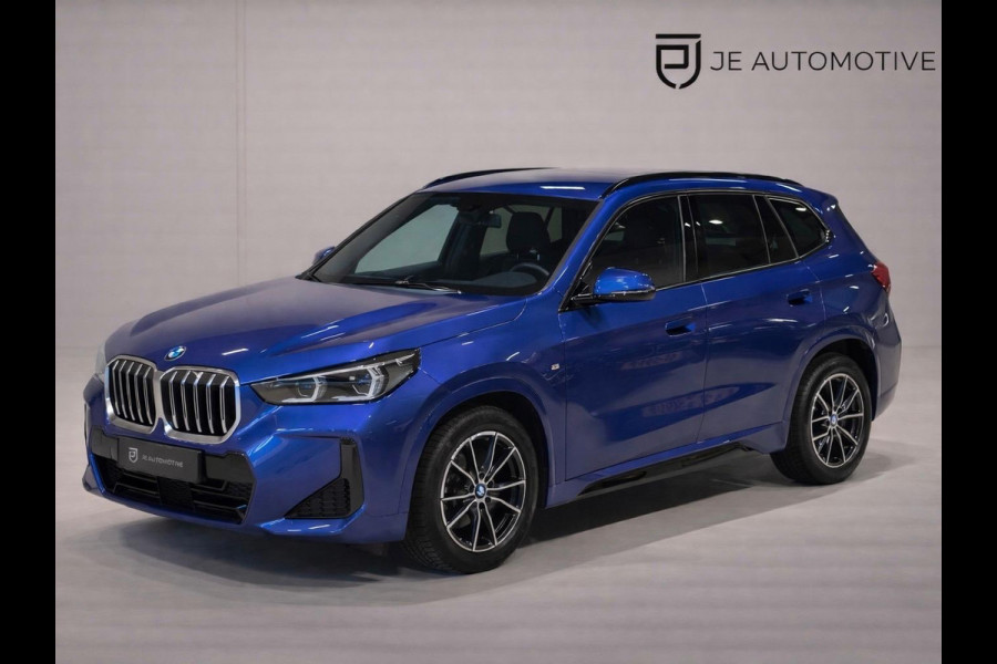 BMW X1 SDrive18i M-Pakket, Facelift, Wide Screen, Apple Carplay, Android Auto, Voll Led, Ambiënte Light, Camera, Cruise, Clima