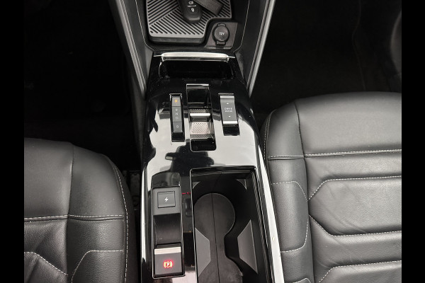 Citroën Ë-C4 Shine Pack Business 50 kWh [ 3-Fase ] {SOH-94%} (INCL-BTW) *PANO | HEAD-UP | LEATHER | FULL-LED | DIGI-COCKPIT | MASSAGE-HEATED-COMFORTSEATS | KEYLESS | DAB+ | NAVI-FULLMAP | ECC | LANE-ASSIST | PDC | CRUISE | 18''ALU*