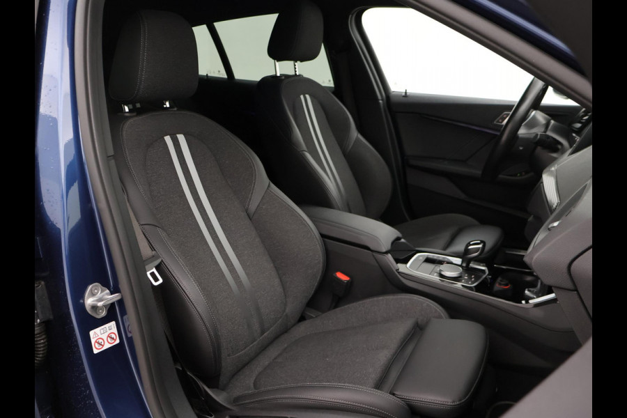 BMW 1-serie 116i AUT. STOEL/STUURWIELVERW. | SFEERVERLICHTING | VIRTUAL COCKPIT | CAMERA | SPORTSTOELEN