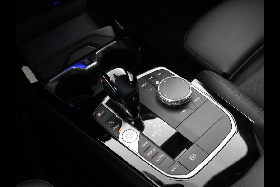 BMW 1-serie 116i AUT. STOEL/STUURWIELVERW. | SFEERVERLICHTING | VIRTUAL COCKPIT | CAMERA | SPORTSTOELEN