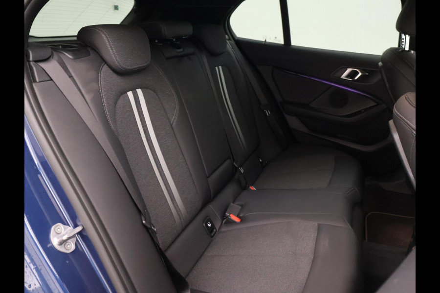 BMW 1-serie 116i AUT. STOEL/STUURWIELVERW. | SFEERVERLICHTING | VIRTUAL COCKPIT | CAMERA | SPORTSTOELEN