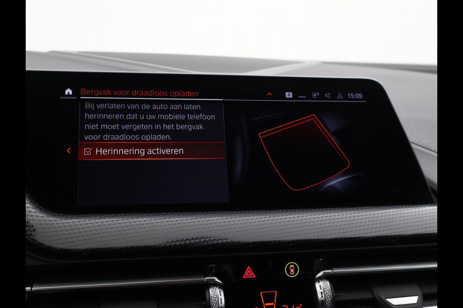 BMW 1-serie 116i AUT. STOEL/STUURWIELVERW. | SFEERVERLICHTING | VIRTUAL COCKPIT | CAMERA | SPORTSTOELEN