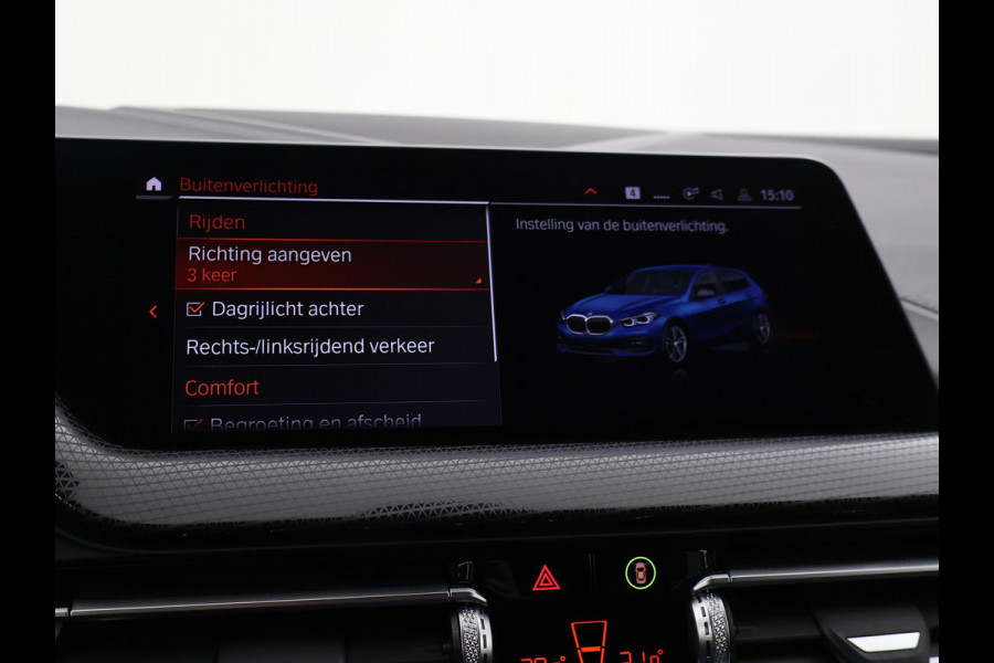 BMW 1-serie 116i AUT. STOEL/STUURWIELVERW. | SFEERVERLICHTING | VIRTUAL COCKPIT | CAMERA | SPORTSTOELEN