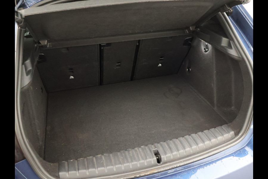 BMW 1-serie 116i AUT. STOEL/STUURWIELVERW. | SFEERVERLICHTING | VIRTUAL COCKPIT | CAMERA | SPORTSTOELEN