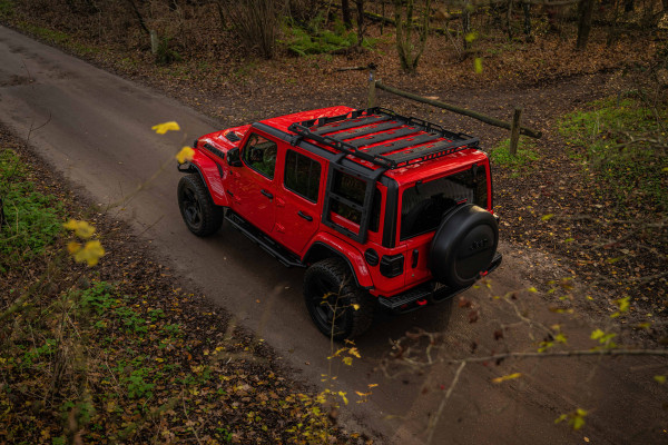 Jeep Wrangler Unlimited 2.0T - Method velgen 20" - Liftkit - Dakrek - stalen V&A bumper