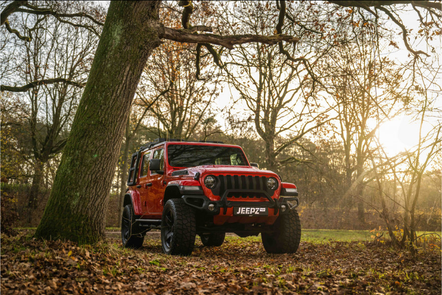 Jeep Wrangler Unlimited 2.0T - Method velgen 20" - Liftkit - Dakrek - stalen V&A bumper