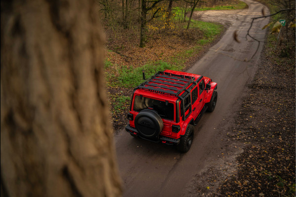 Jeep Wrangler Unlimited 2.0T - Method velgen 20" - Liftkit - Dakrek - stalen V&A bumper