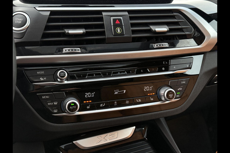 BMW X3 xDrive30e M SPORT | LEDER | PANORAMA | SAFETY PAKKET | HEAD UP | TREKHAAK |
