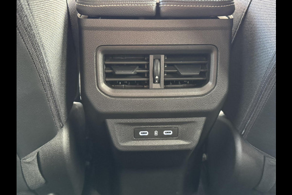 Renault Austral 1.2 mild hybrid Automaat Climate control Cruise control Navi Apple Android DAB Achteruitrijcamera