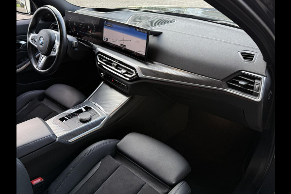 BMW 3-serie 320e M SPORT | 19 INCH VELGEN | PANORAMA | M SPORT REMMEN | TREKHAAK | ELEKTR. STOELEN MEMORY |