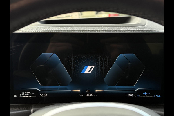 BMW 3-serie 320e M SPORT | 19 INCH VELGEN | PANORAMA | M SPORT REMMEN | TREKHAAK | ELEKTR. STOELEN MEMORY |