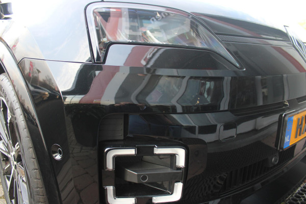 Renault 5 150PK COMFORT RANGE ICONIC CINQ 52 kWh | NAVIGATIE SYSTEEM MET GOOGLE INTERGRATIE | HARMAN KARDON PREMIUM AUDIO | FULL LED KOPLAMPEN MET MICRO-OPTICS EN FRANSE VLAG | 10"R-LINK MULTIMEDIA | 18"GRONO LICHTMETALEN VELGEN | WARM TITANIUM DAKLIJSTEN | ELEKTRISCH VERWARMDE VOOR STOELEN / STUUR | BESTUURDERSSTOEL MET ELEKTRISCH VERSTELBARE LENDESTEUN | AUTOMATISCH INPARKEREN | FLANK GUARD PROTECTION | ADAPTIEVE CRUISE CONTROL MET STOP & GO | ACHTERUITRIJCAMERA | PRIVATIE GLASS | SFEERVERLICHTING IN DIVERSE KLEUREN |