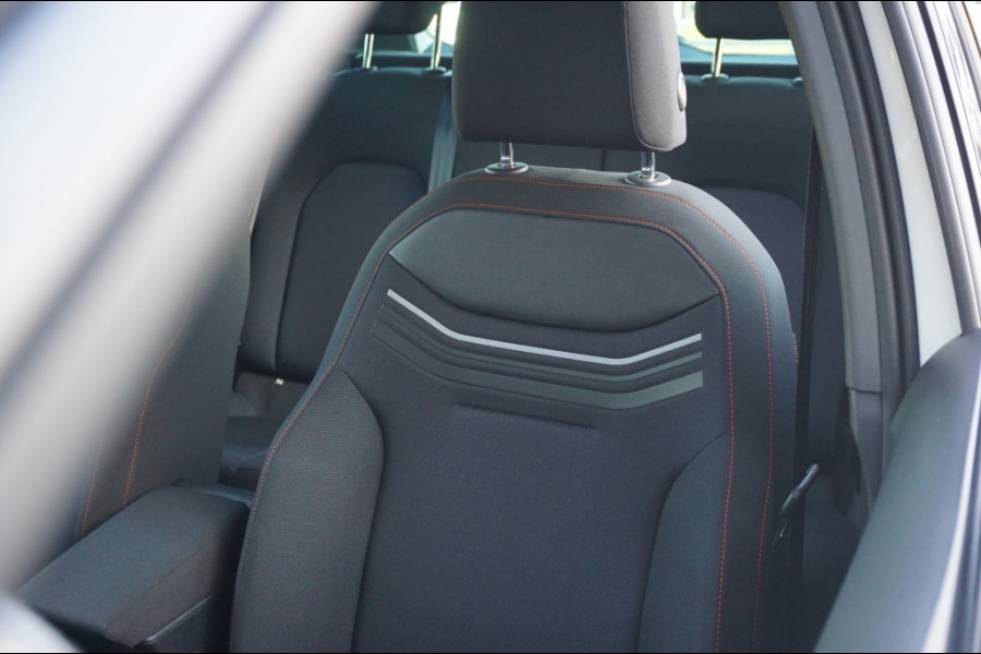 Seat Arona 110PK TSI FR AUTOMAAT | SPORTIEF | 17" LM VELGEN
