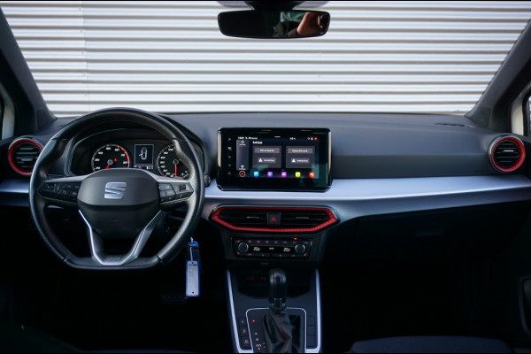 Seat Arona 110PK TSI FR AUTOMAAT | SPORTIEF | 17" LM VELGEN