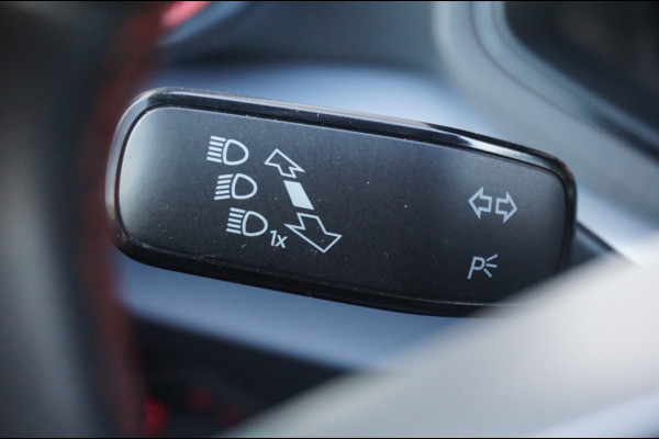 Seat Arona 110PK TSI FR AUTOMAAT | SPORTIEF | 17" LM VELGEN