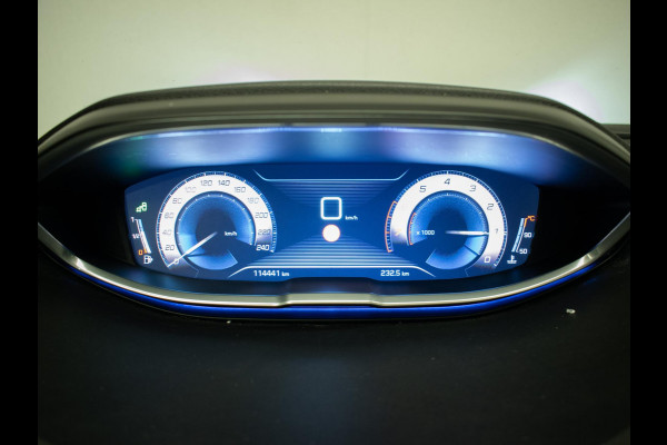 Peugeot 5008 1.2 PureTech GT-Line Sport (APPLE CARPLAY,NAVI,CAMERA,CLIMATE,CRUISE,LED,GETINT,SPORTSTOELEN,LM VELGEN,NETTE STAAT