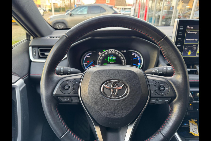 Toyota RAV4 2.5 Plug-in Hybrid AWD Style | Trekhaak, Head up display, Dodehoekherkenning, Parkeersensoren, Stoel + Stuurverwarming