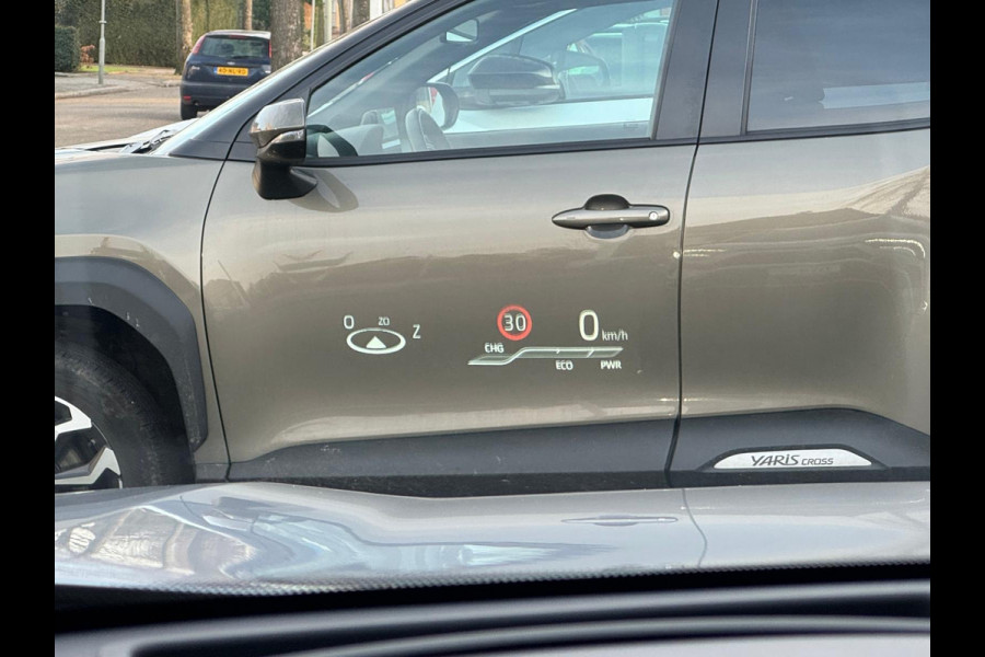 Toyota RAV4 2.5 Plug-in Hybrid AWD Style | Trekhaak, Head up display, Dodehoekherkenning, Parkeersensoren, Stoel + Stuurverwarming