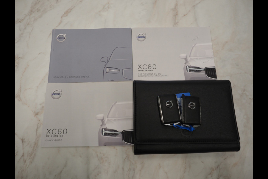 Volvo XC60 2.0 T8 Twin Engine AWD Inscription | Panoramadak | Memory | Leder | LED | Carplay