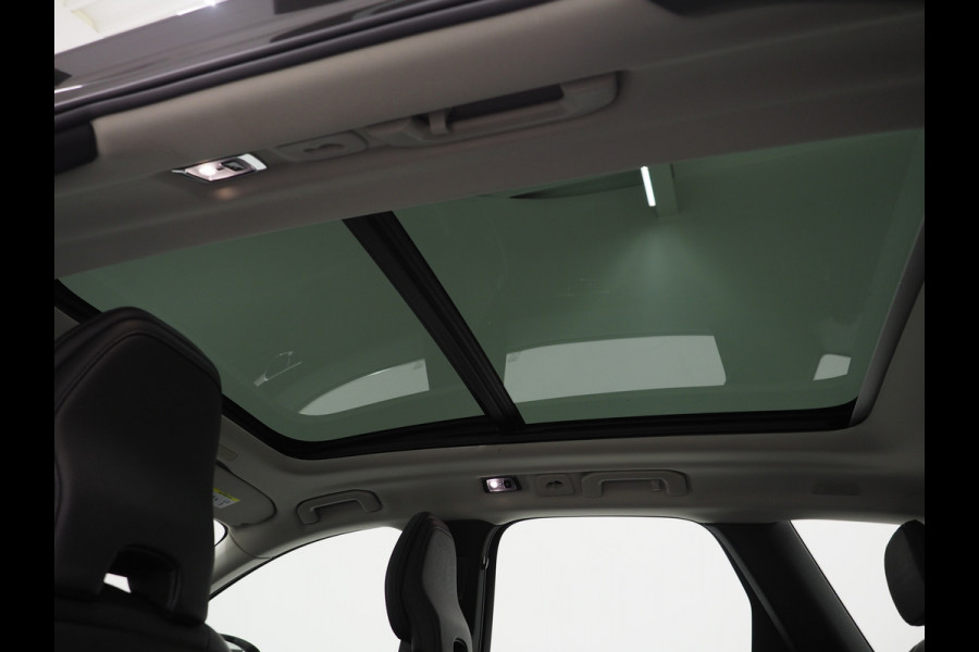 Volvo XC60 2.0 T8 Twin Engine AWD Inscription | Panoramadak | Memory | Leder | LED | Carplay