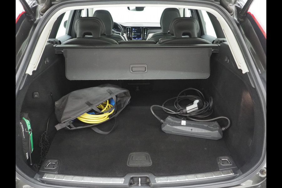 Volvo XC60 2.0 T8 Twin Engine AWD Inscription | Panoramadak | Memory | Leder | LED | Carplay