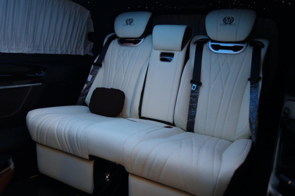 Mercedes-Benz V-Klasse 250d 4-MATIC Extra Lang Avantgarde Edition VIP/360CAM/LANEASSIST/STOEVERWARMING/VOL