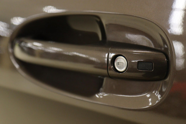 Mercedes-Benz V-Klasse 250d 4-MATIC Extra Lang Avantgarde Edition VIP/360CAM/LANEASSIST/STOEVERWARMING/VOL