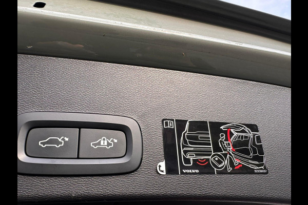 Volvo XC40 Recharge P8 AWD R-Design | SOH: 92,1% | Leder | Two Tone | Adaptive CC | Camera | BlindSpot |