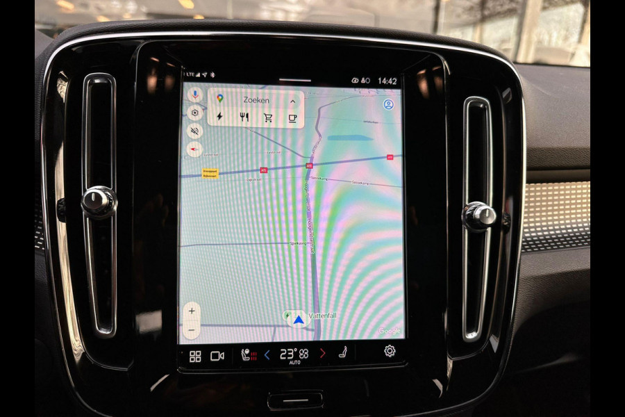 Volvo XC40 Recharge P8 AWD R-Design | SOH: 92,1% | Leder | Two Tone | Adaptive CC | Camera | BlindSpot |